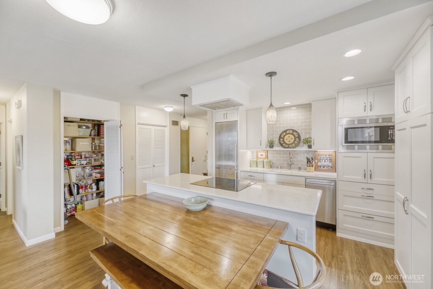 610 Front Street, Unit 201 Mukilteo, WA 98275 - Photo 7 of 29