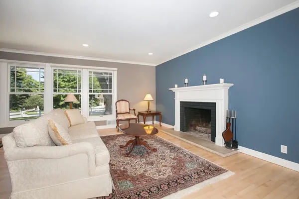 $5,900 | 16119 Ringer Road, Minnetonka, MN 55391