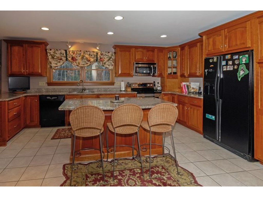 9 William Road South Berwick, ME 03908 - Photo 5 of 34