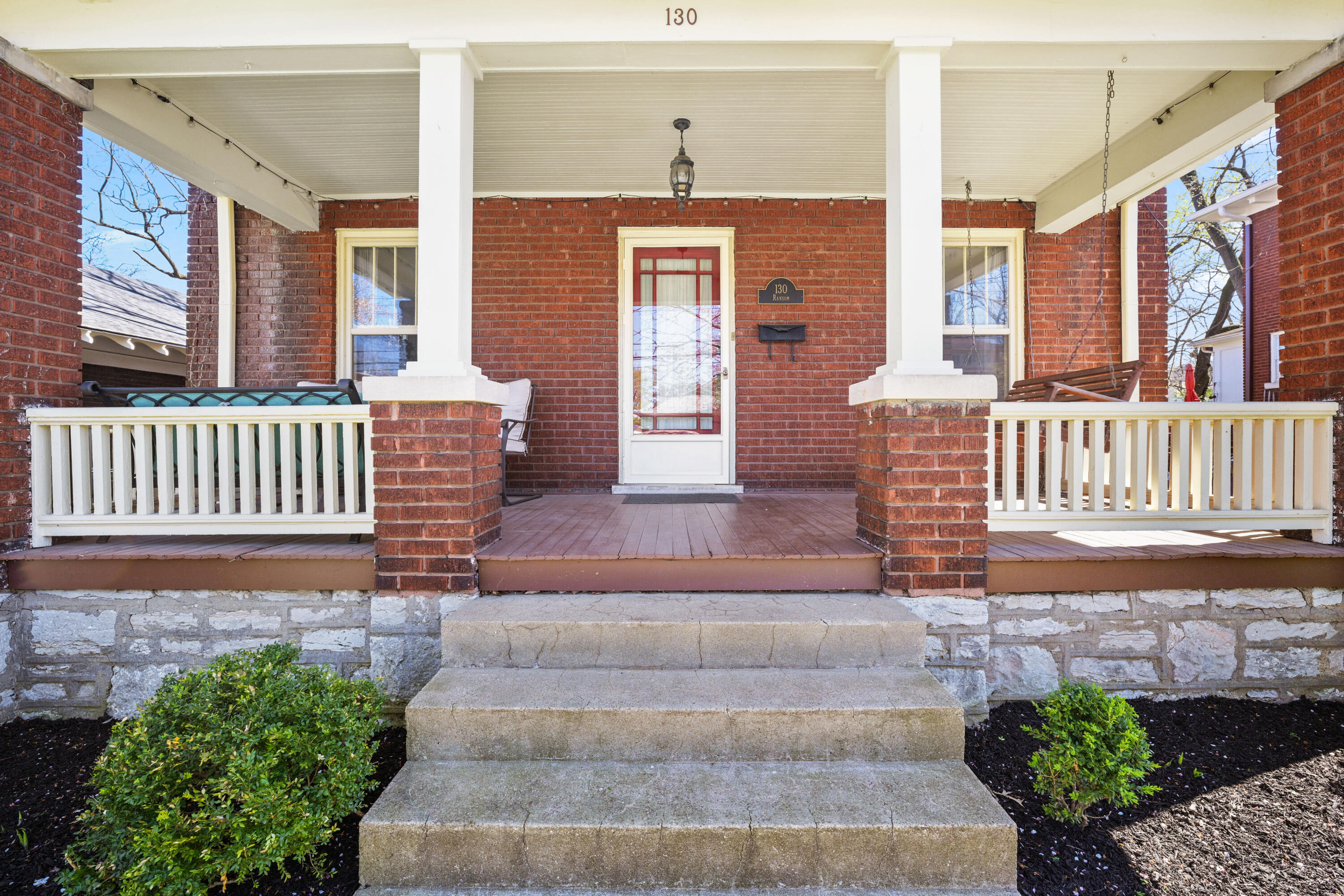 130 Ransom Avenue Lexington, KY 40507 - Photo 2 of 37 JSB_2203