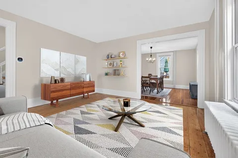 $949,000 | 146 Poplar Street, Boston, MA 02131