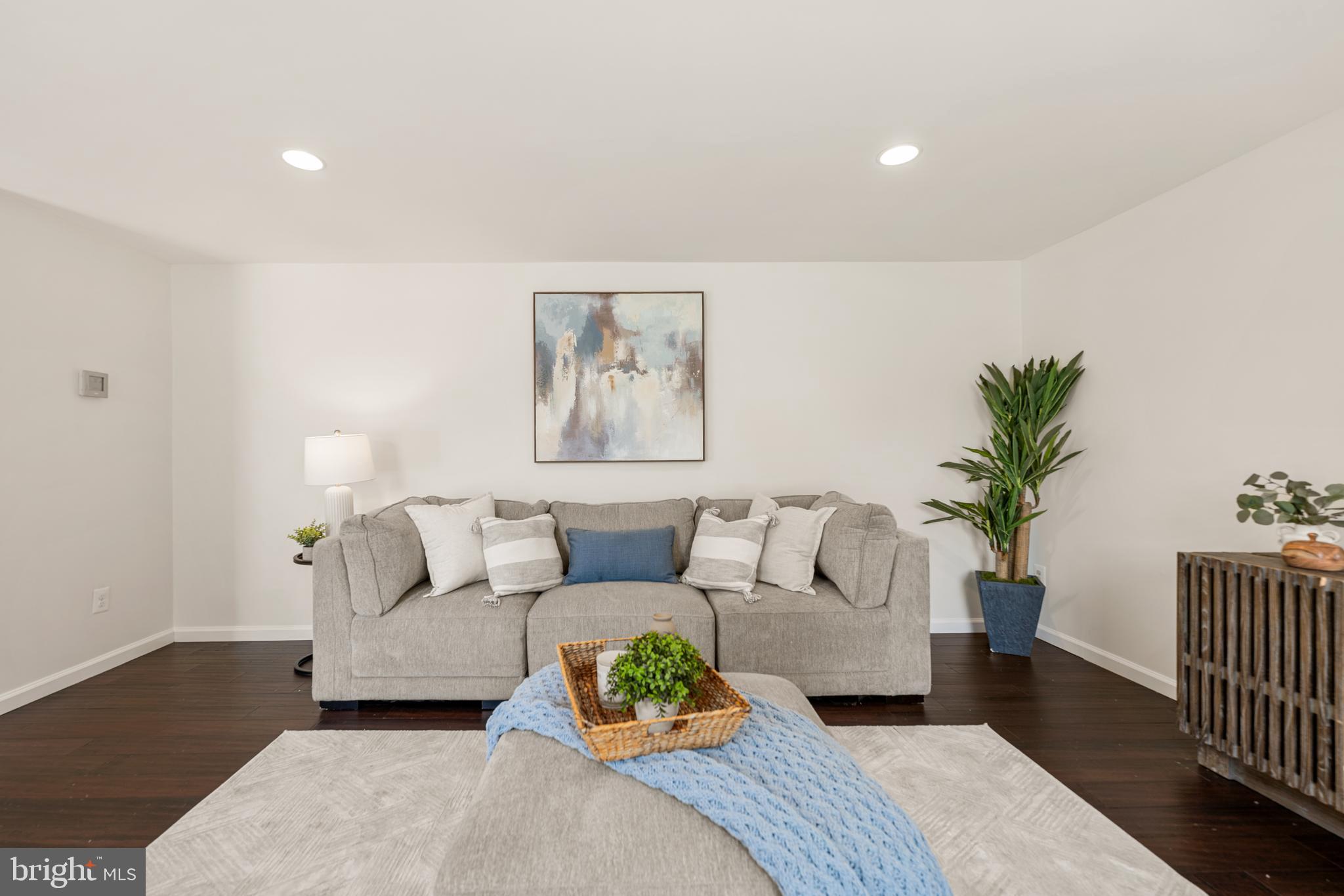 8044 Winding Way Court Springfield, VA 22153 - Photo 14 of 51 Living Room