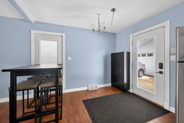 $235,000 | 1306 North 1st Street, DeKalb, IL 60115