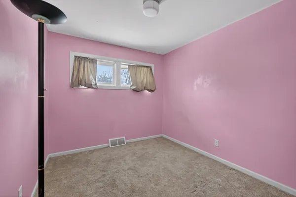 $235,000 | 1306 North 1st Street, DeKalb, IL 60115