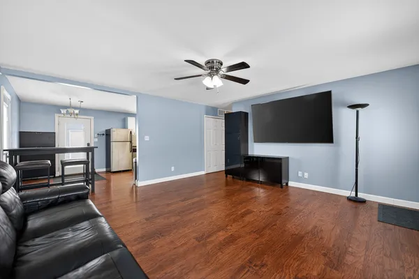 $235,000 | 1306 North 1st Street, DeKalb, IL 60115