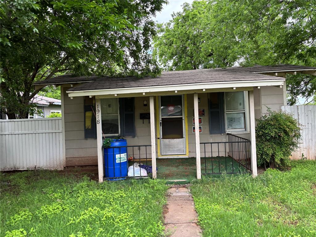 1918 North 6th Street, Unit R Wichita Falls, TX 76301 - Photo 2 of 14