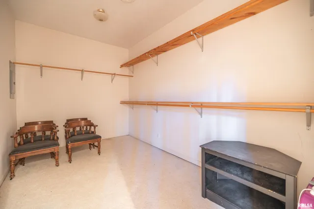 $590,000 | 15319 Laminack Road, Carterville, IL 62918