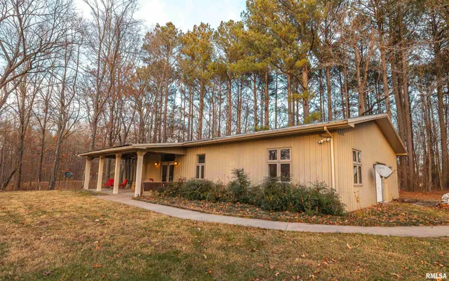 $590,000 | 15319 Laminack Road, Carterville, IL 62918