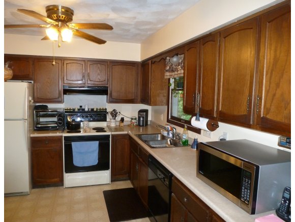 412 Edson Road Endicott, NY 13760 - Photo 11 of 21 Gallery Image 11