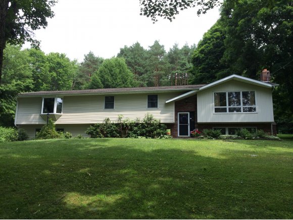 412 Edson Road Endicott, NY 13760 - Photo 5 of 21 Gallery Image 5