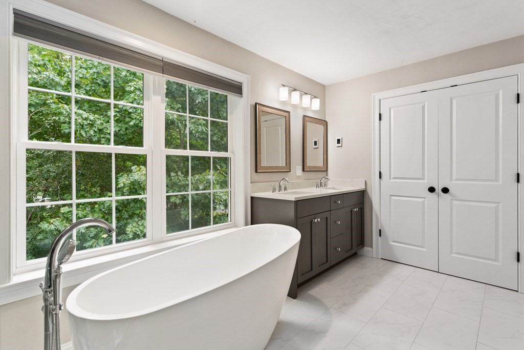 37 Whitewood Road Westwood, MA 02090 - Photo 26 of 40 Gallery Image 26