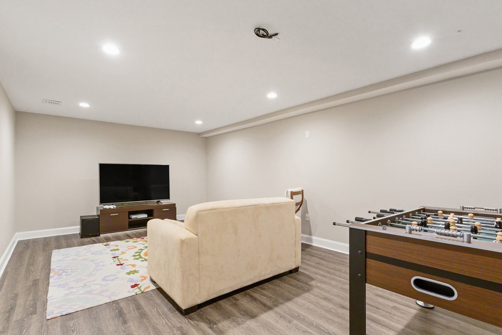 37 Whitewood Road Westwood, MA 02090 - Photo 36 of 40 Gallery Image 36