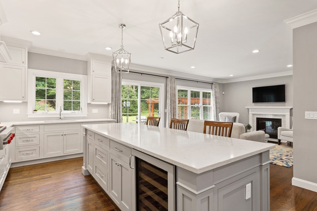 37 Whitewood Road Westwood, MA 02090 - Photo 10 of 40 Gallery Image 10