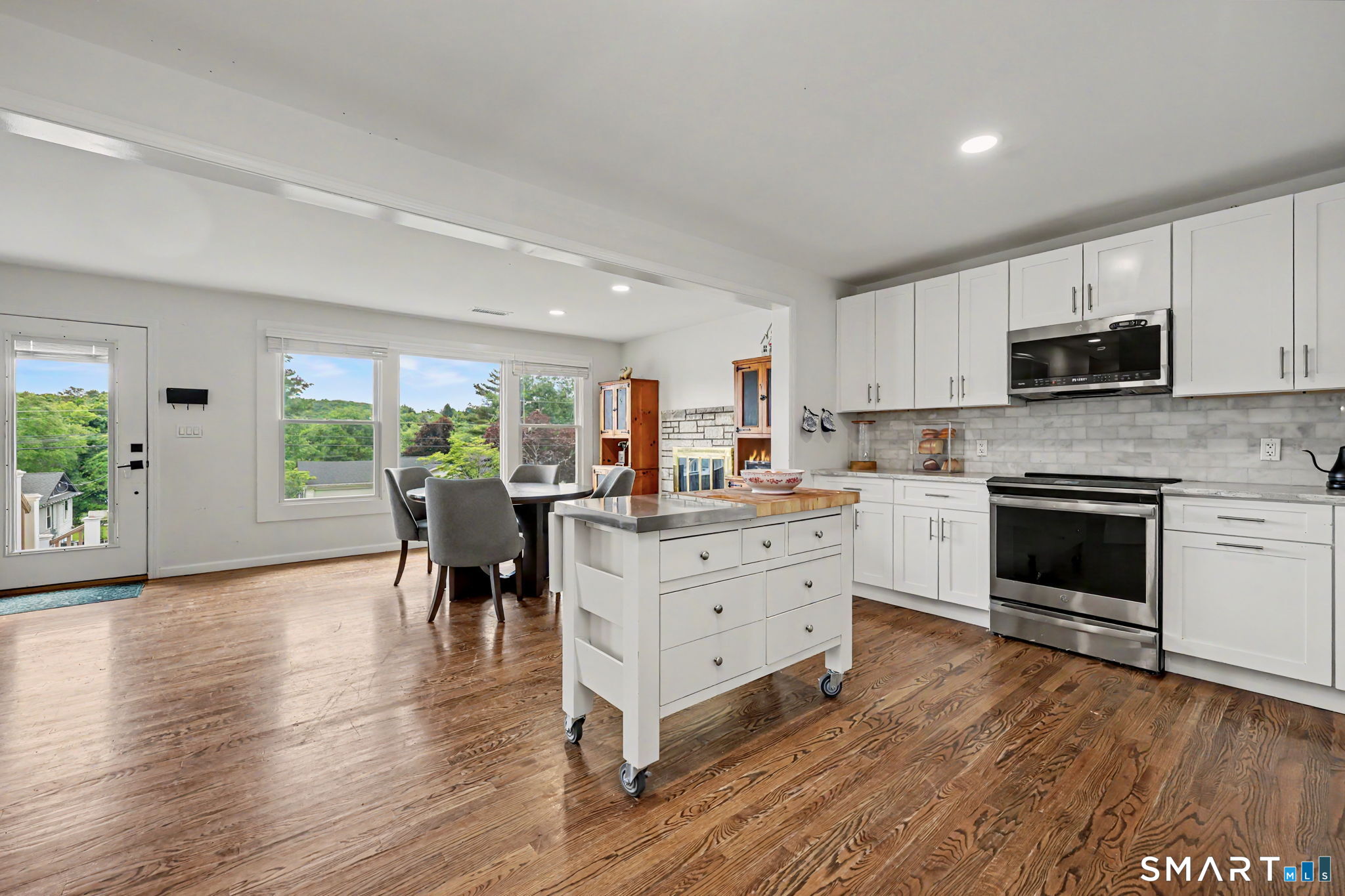 13 Fox Hollow Road New Fairfield, CT 06812 - Photo 28 of 36