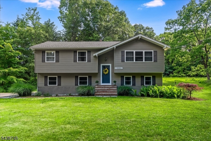 9 Wehrli Road Long Valley, NJ 07853 - Photo 1 of 40