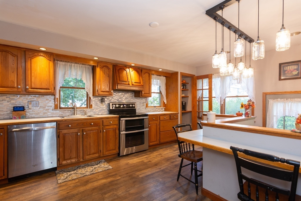 12 Tarbox Street Dedham, MA 02026 - Photo 2 of 23