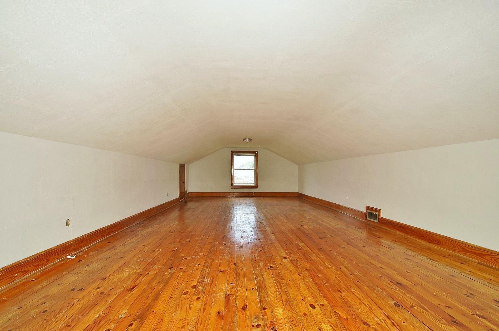 3323 Valentine Road Southwest Roanoke, VA 24018 - Photo 23 of 38 DSD_0053
