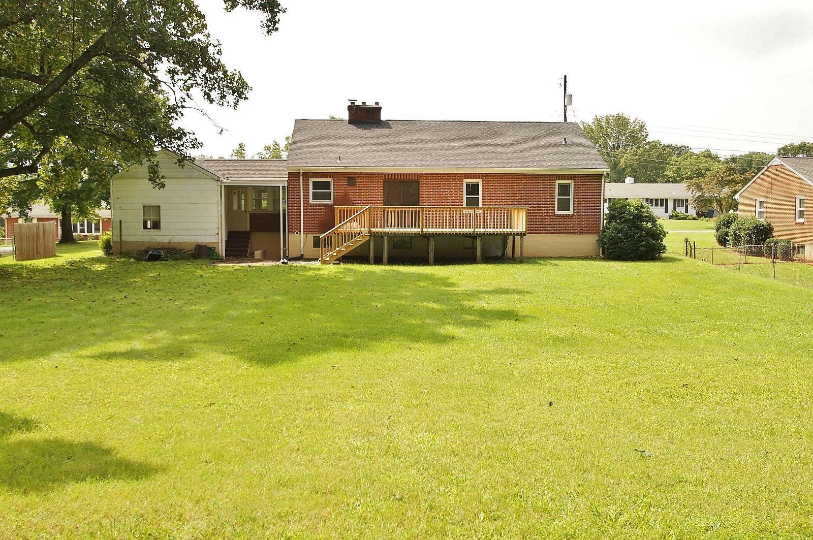 3323 Valentine Road Southwest Roanoke, VA 24018 - Photo 31 of 38 DSD_0070