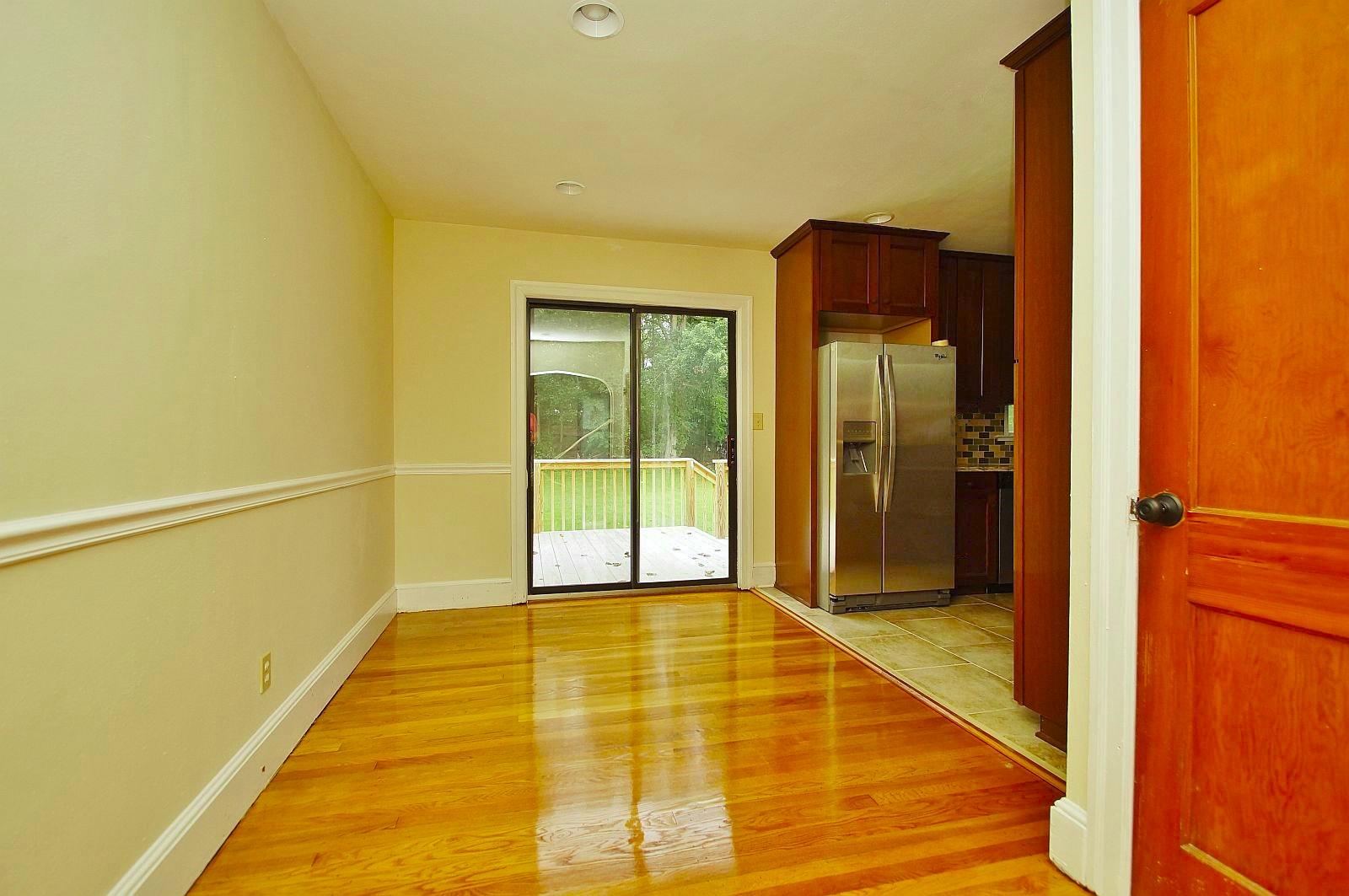 3323 Valentine Road Southwest Roanoke, VA 24018 - Photo 8 of 38 DSD_0013