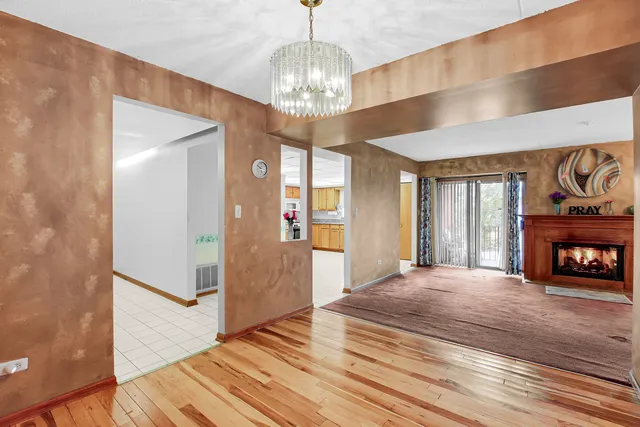 $229,000 | 6601 Martin France Circle, Unit 2A, Tinley Park, IL 60477