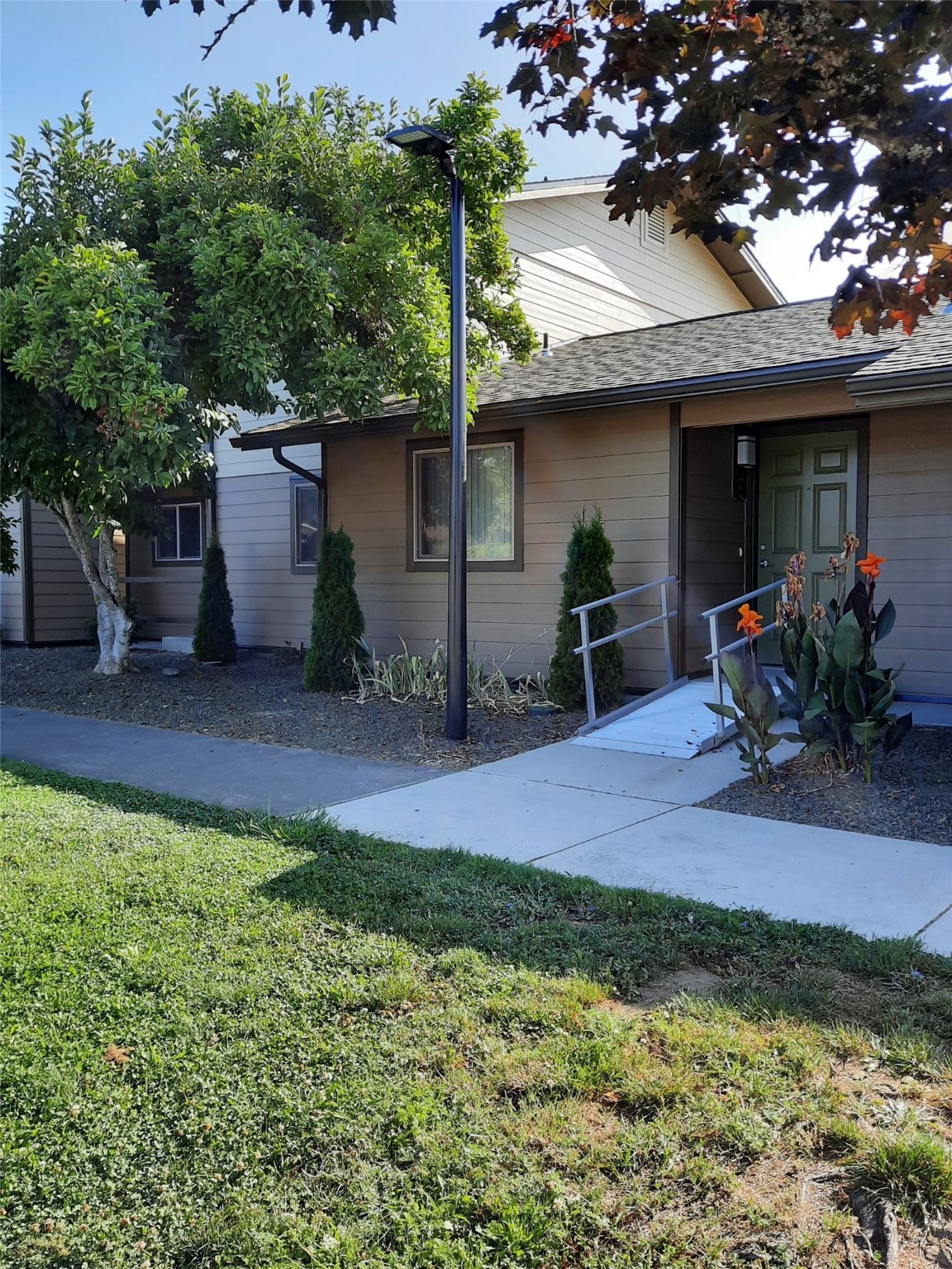 189 Northwest Glenhart Avenue Winston, OR 97496 - Photo 5 of 7 a view of a house with a patio