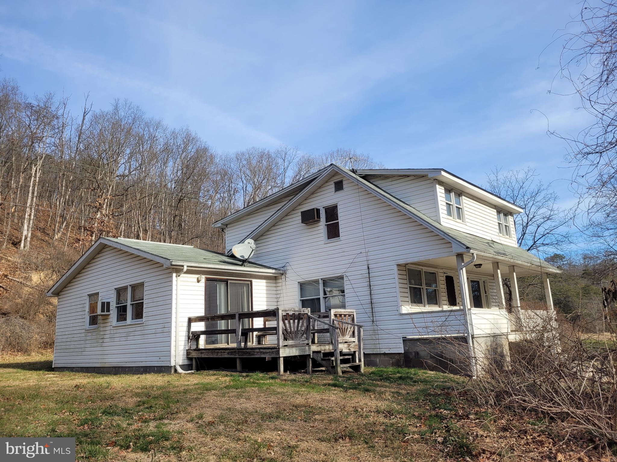 9492 Cumberland Road Springfield, WV 26763 - Photo 6 of 33