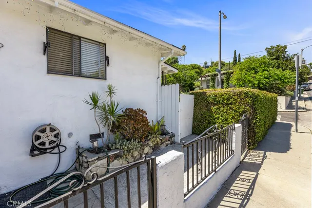 $950,000 | 2871 Budau Avenue, Unit 2, El Sereno, CA 90032