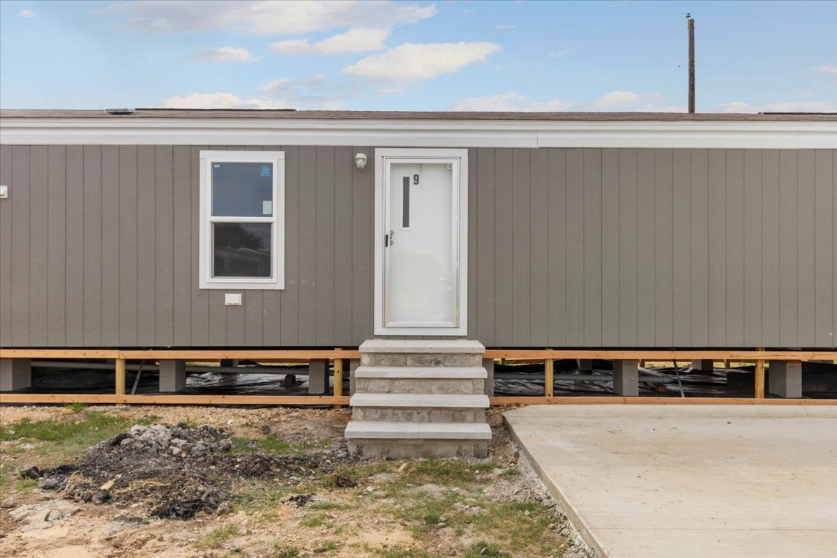 Tbd Williamson Road Kyle, TX 78640 - Photo 18 of 33 a view of a entryway