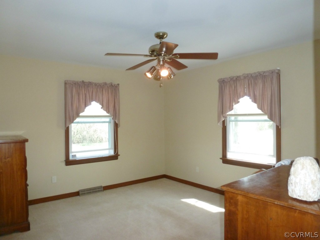 18010 Sandy Ford Road Petersburg, VA 23803 - Photo 10 of 24 Gallery Image 10