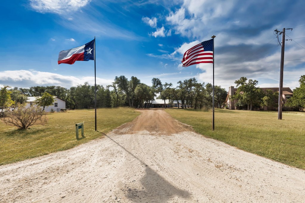 393 Marschall Creek Road Fredericksburg, TX 78624 - Photo 2 of 25