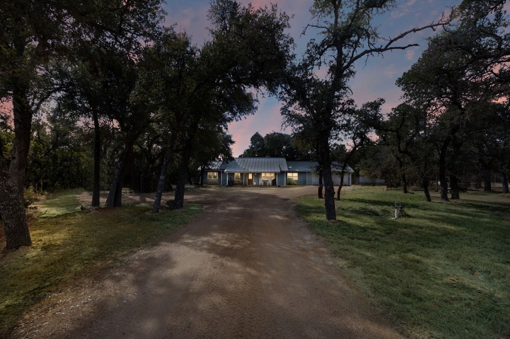 393 Marschall Creek Road Fredericksburg, TX 78624 - Photo 5 of 25