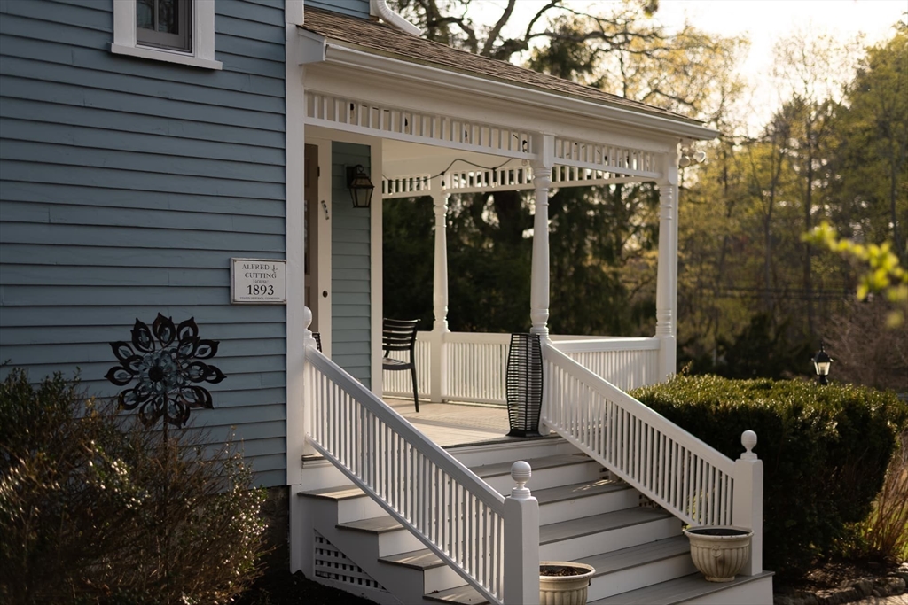 20 Maple Road Weston, MA 02493 - Photo 6 of 42 a view of a porch