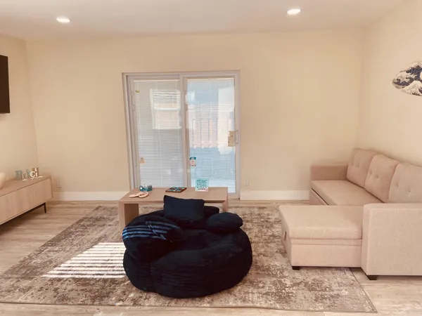 $3,995 | 615 Northeast 2nd Avenue, Delray Beach, FL 33444