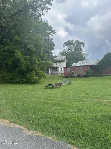 $24,500 | 199 East Maple Avenue, Big Stone Gap, VA 24219