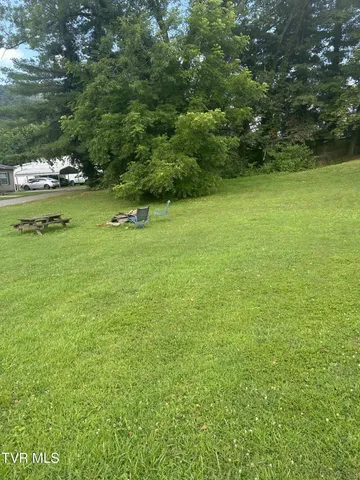 $24,500 | 199 East Maple Avenue, Big Stone Gap, VA 24219