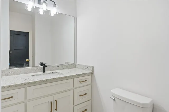 $635,000 | 2009 Ridge Tree Lane, Pleasant Hill, MO 64080