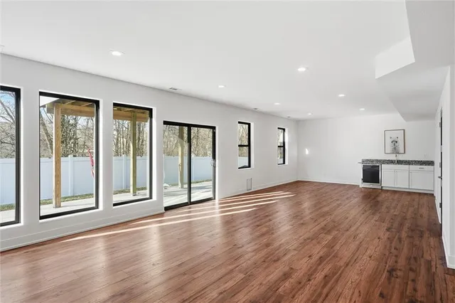 $635,000 | 2009 Ridge Tree Lane, Pleasant Hill, MO 64080