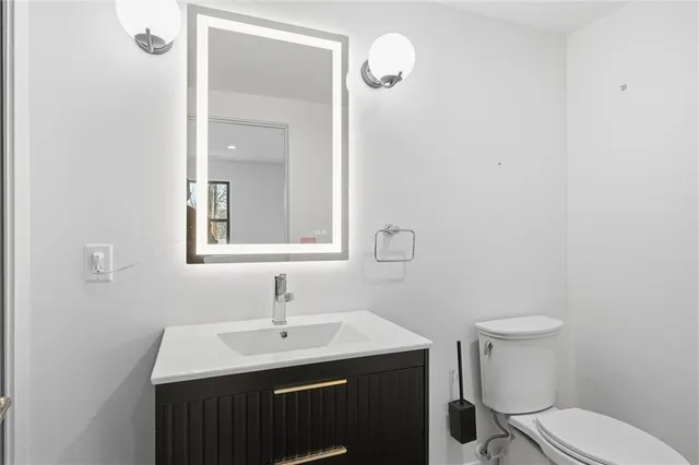 $635,000 | 2009 Ridge Tree Lane, Pleasant Hill, MO 64080