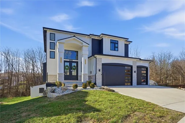 $635,000 | 2009 Ridge Tree Lane, Pleasant Hill, MO 64080