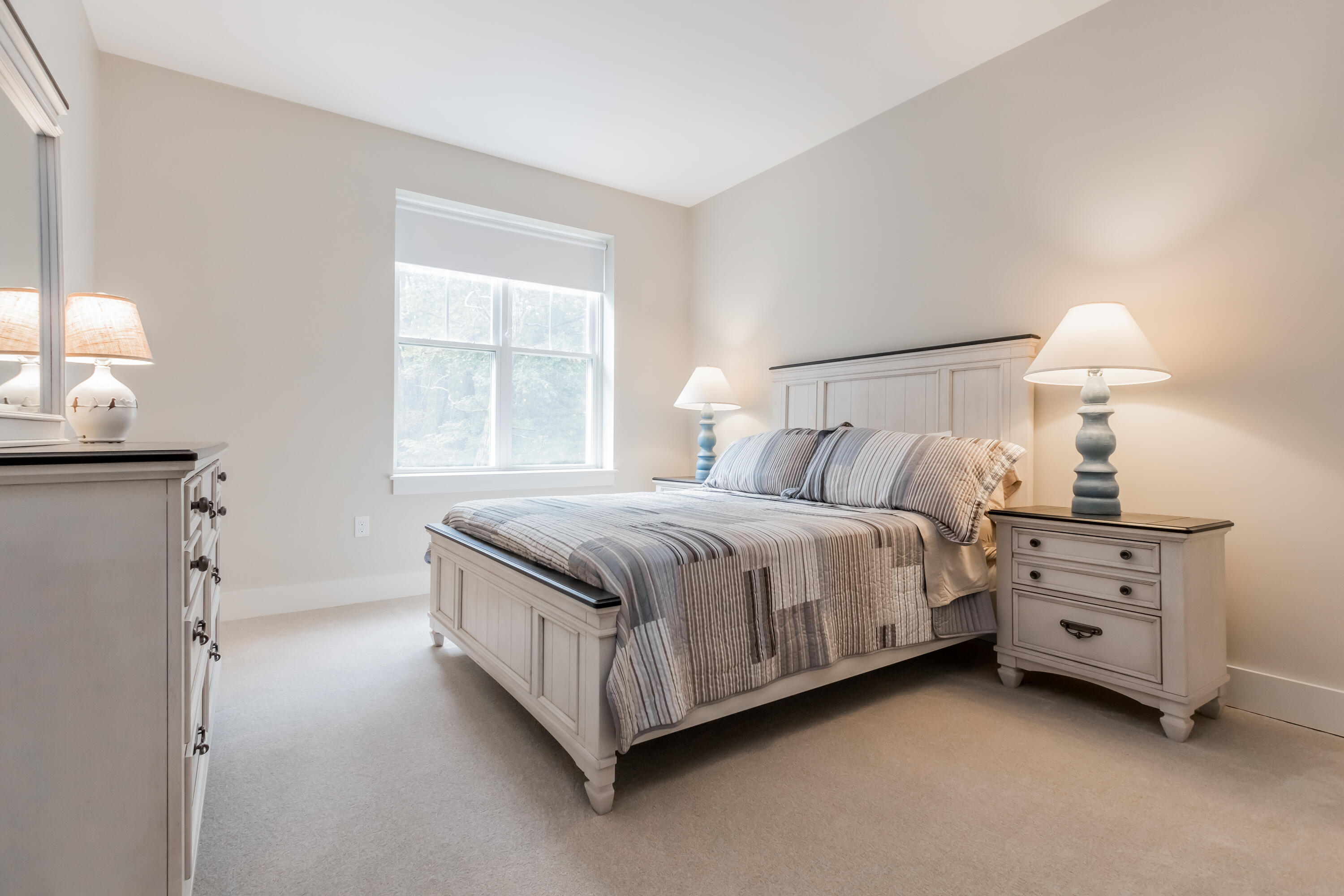 75 McAuley Way, Unit 207 Portland, ME 04103 - Photo 14 of 30 SSQ1bedroom