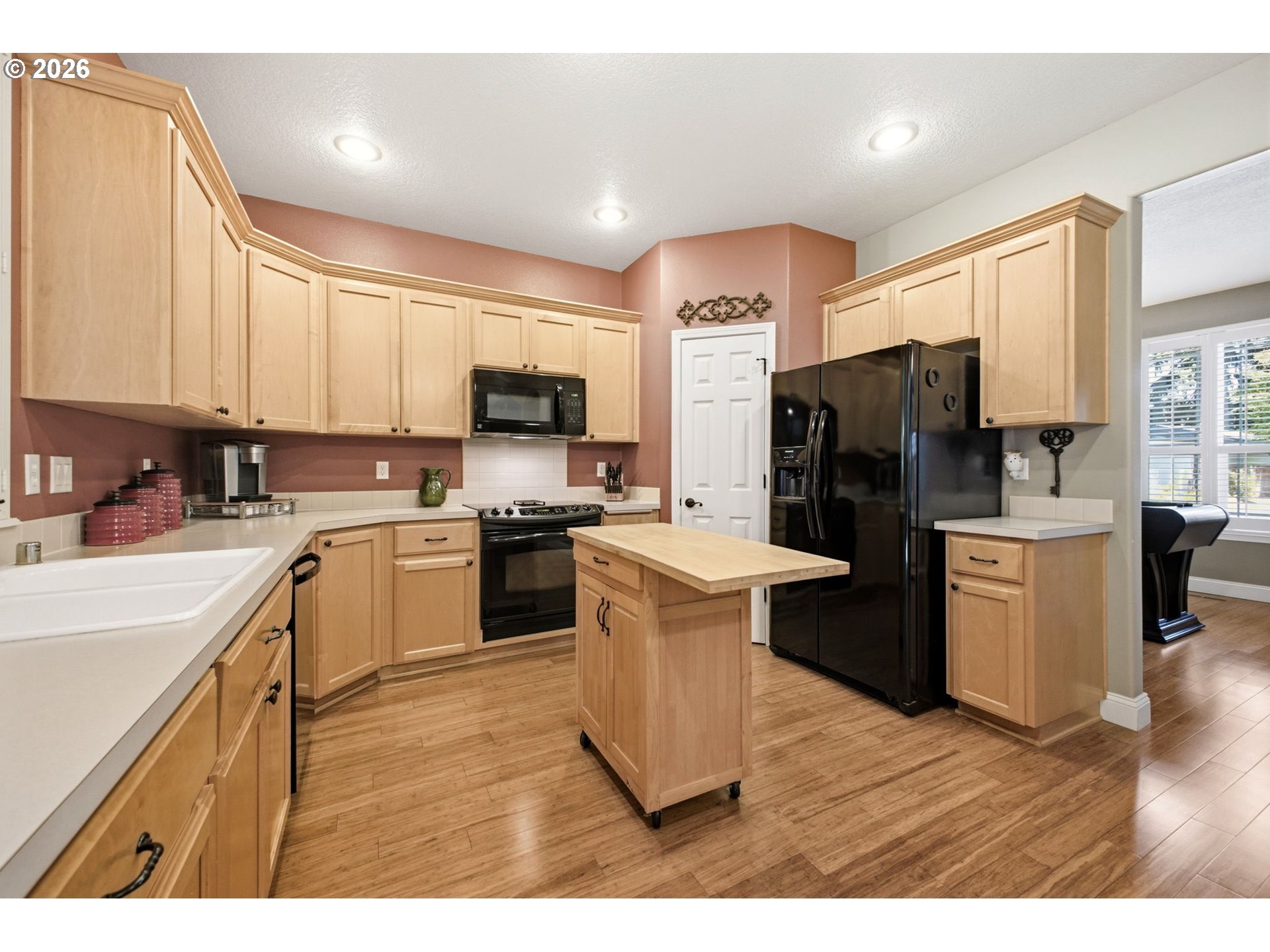 19515 Southeast 10th Street Camas, WA 98607 - Photo 9 of 44