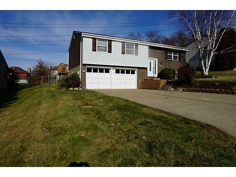 5031 Windriver Drive McKees Rocks, PA 15136 - Photo 3 of 25 Exterior Front.