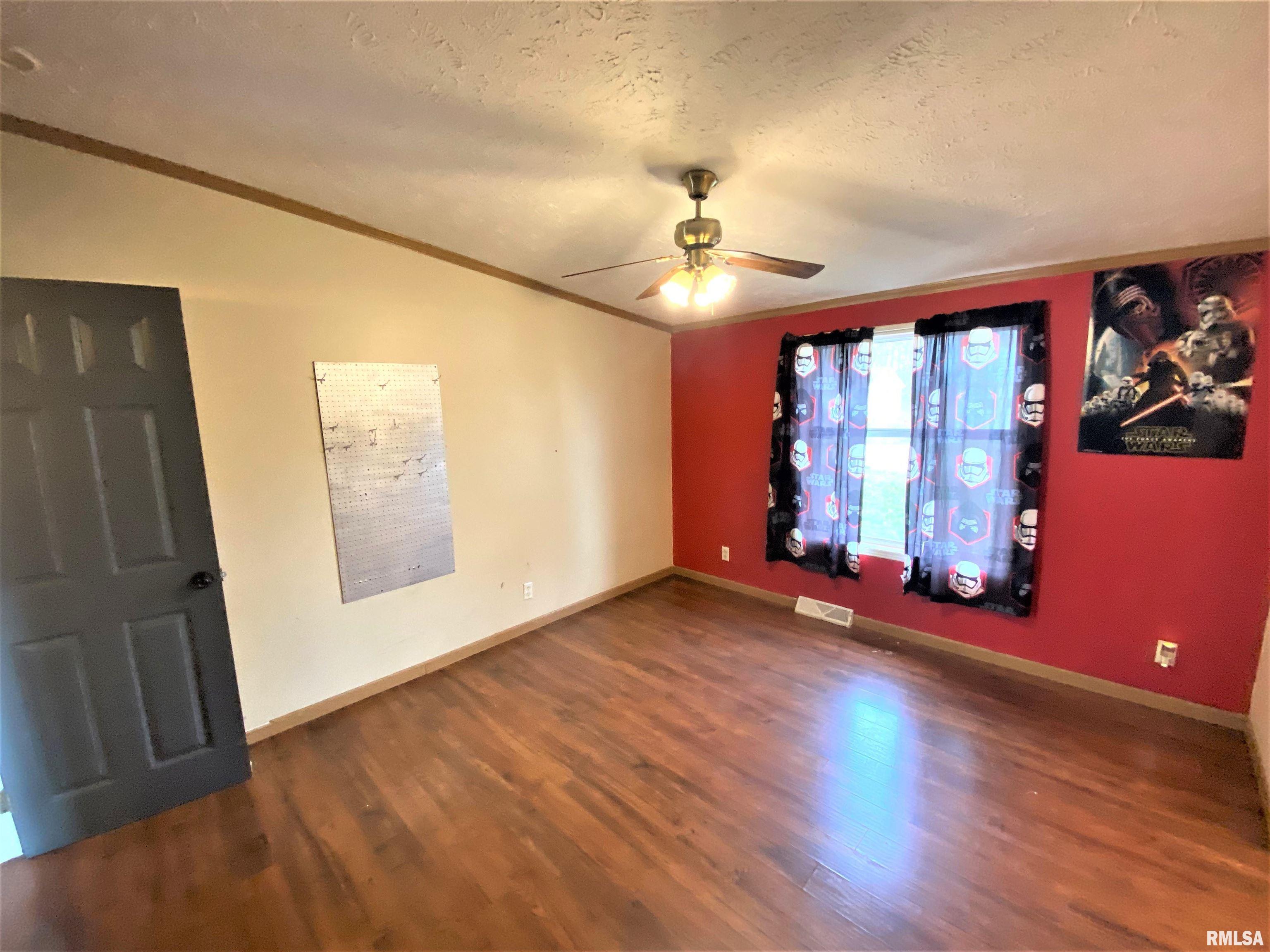 254 Austin Avenue Flora, IL 62839 - Photo 31 of 49 Gallery Image 31