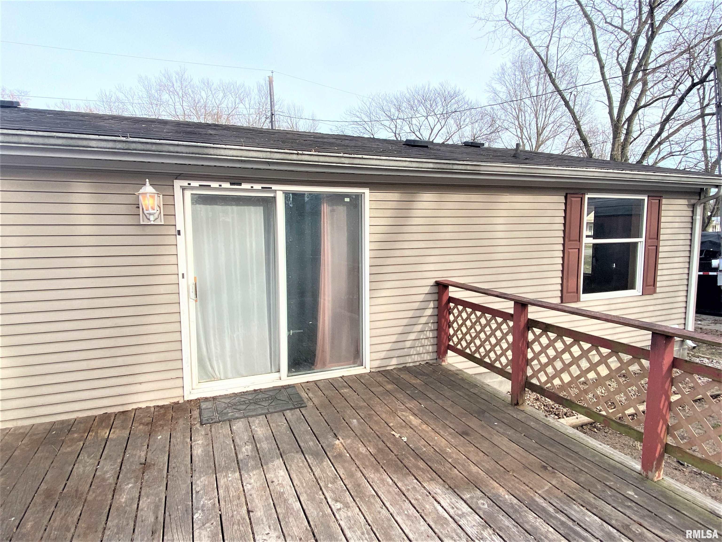 254 Austin Avenue Flora, IL 62839 - Photo 4 of 49 Gallery Image 4