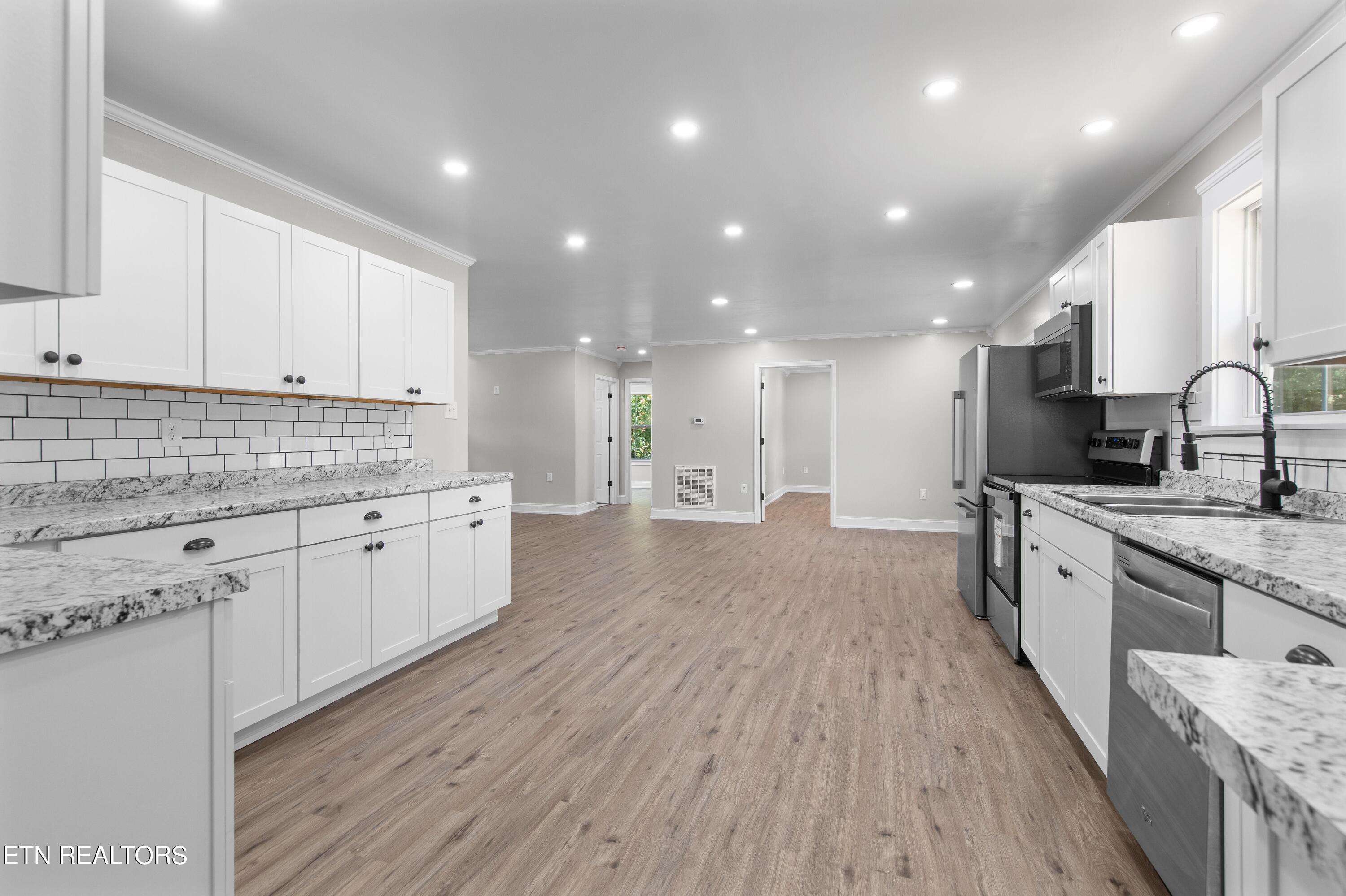 105 Agape Lane Heiskell, TN 37754 - Photo 5 of 25 030A9469