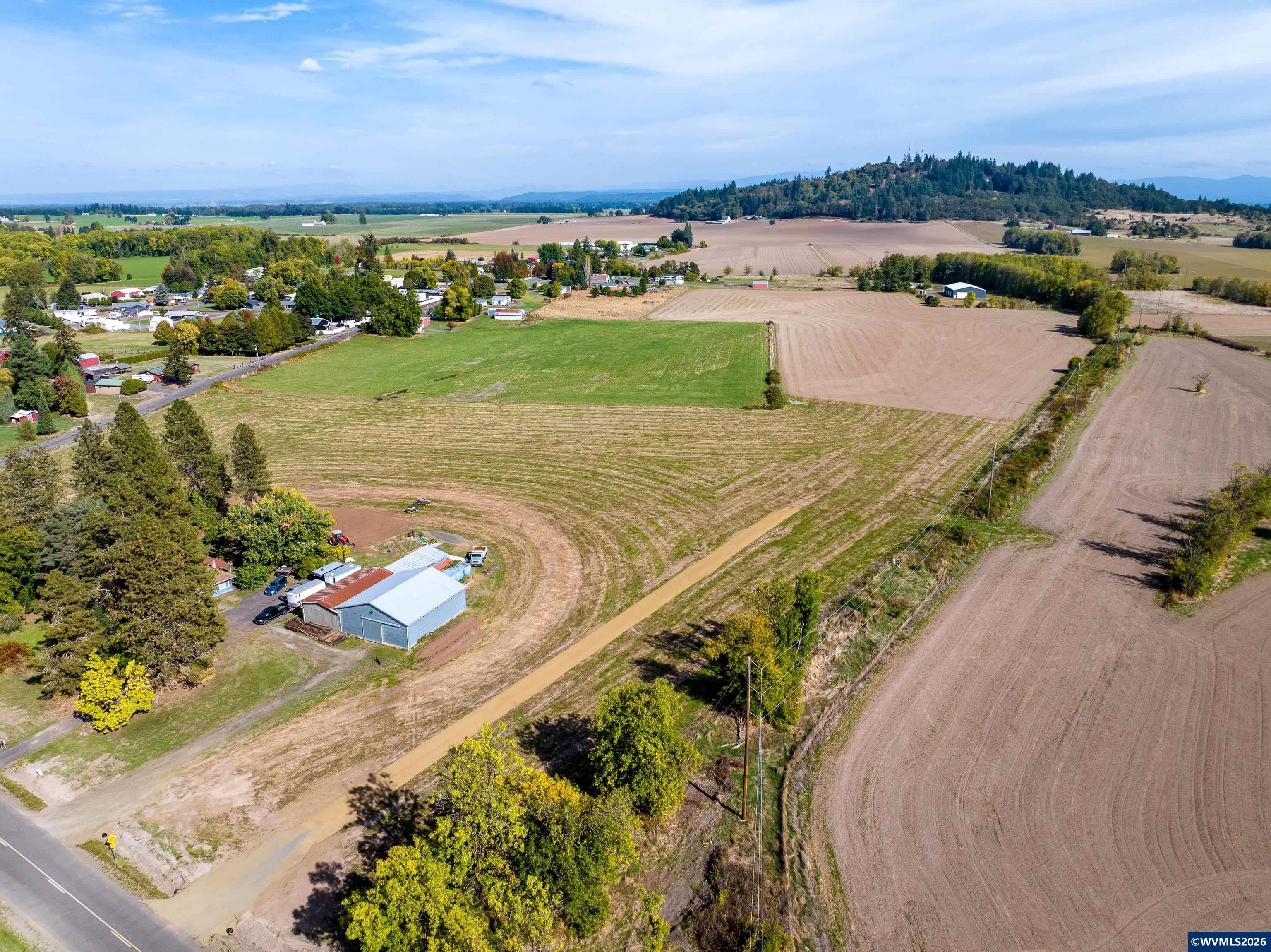 49219 Clover Ridge Albany, OR 97322 - Photo 5 of 15 Gallery Image 5