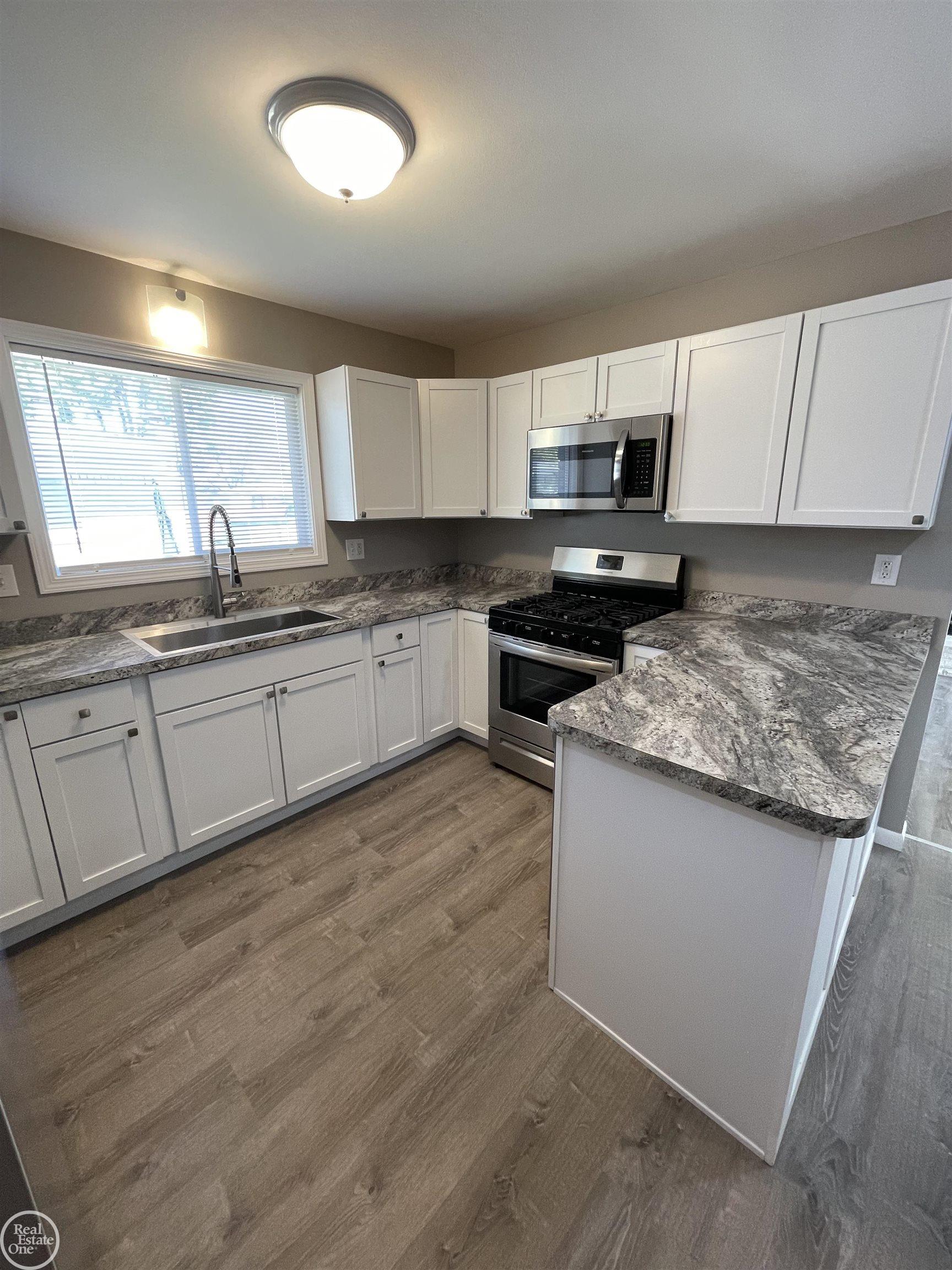 26404 Burg Road Warren, MI 48089 - Photo 19 of 35