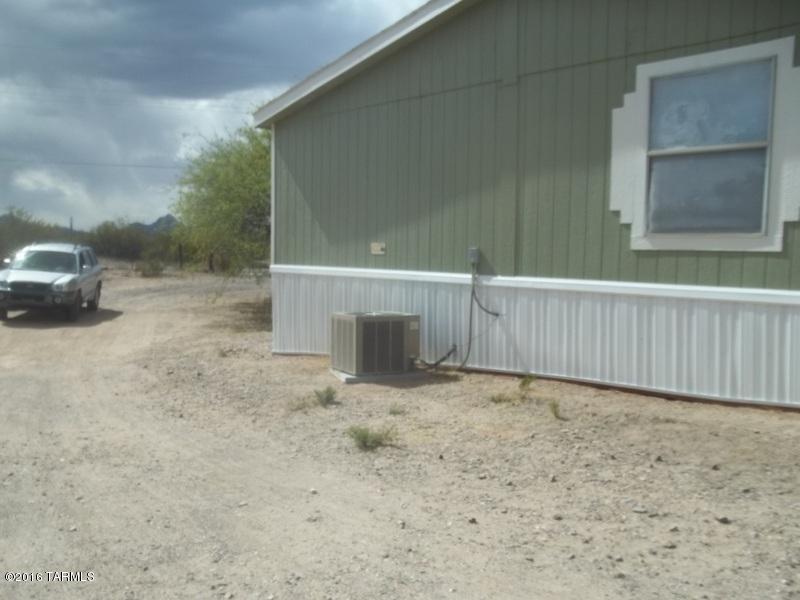13310 North Derringer Road Marana, AZ 85653 - Photo 4 of 18