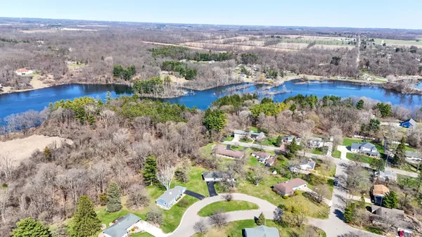 $299,900 | 320 River Street, Hillsdale, MI 49242