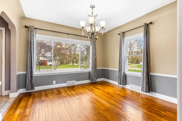 $299,900 | 320 River Street, Hillsdale, MI 49242